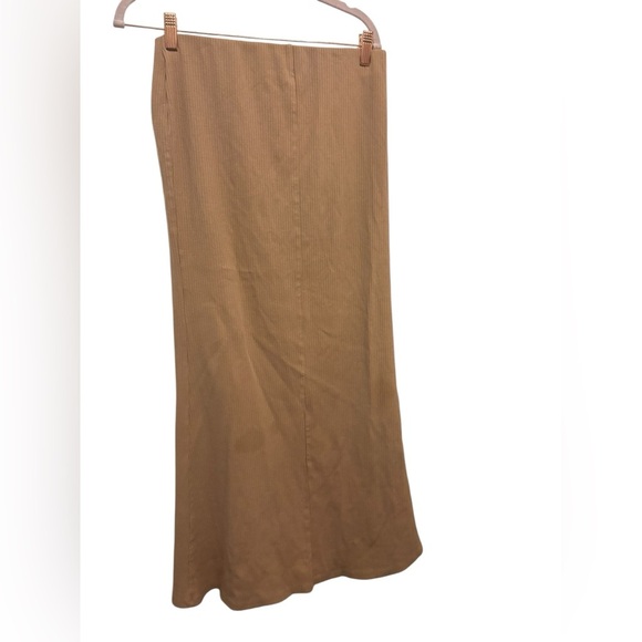 Zara Dresses & Skirts - Zara Classic Brown Maxi Skirt